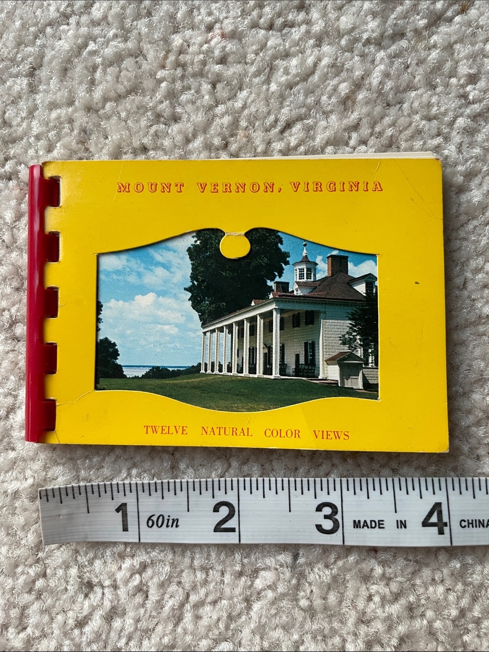Vintage 70’s Mount Vernon Virginia souvenir Mini Photo Book - Yellow & Red
